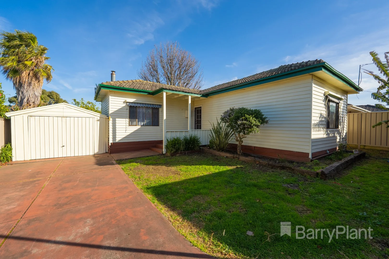 2/27 Leonard Avenue, Glenroy VIC 3046