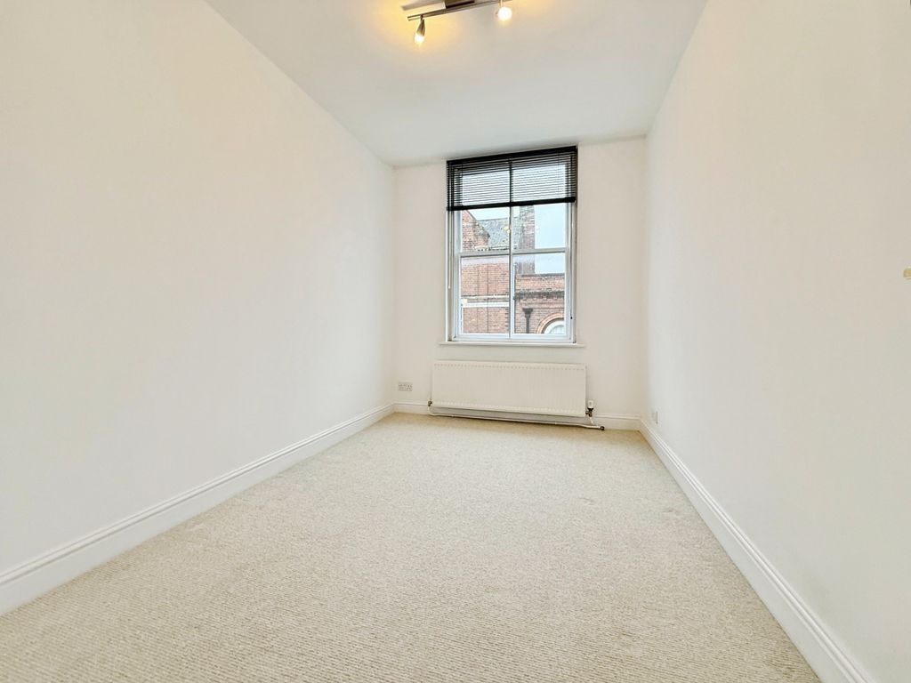 Additional image 10 of 2 bed flat to rent-17 Abbeygate Street, Bury St. Edmunds IP33