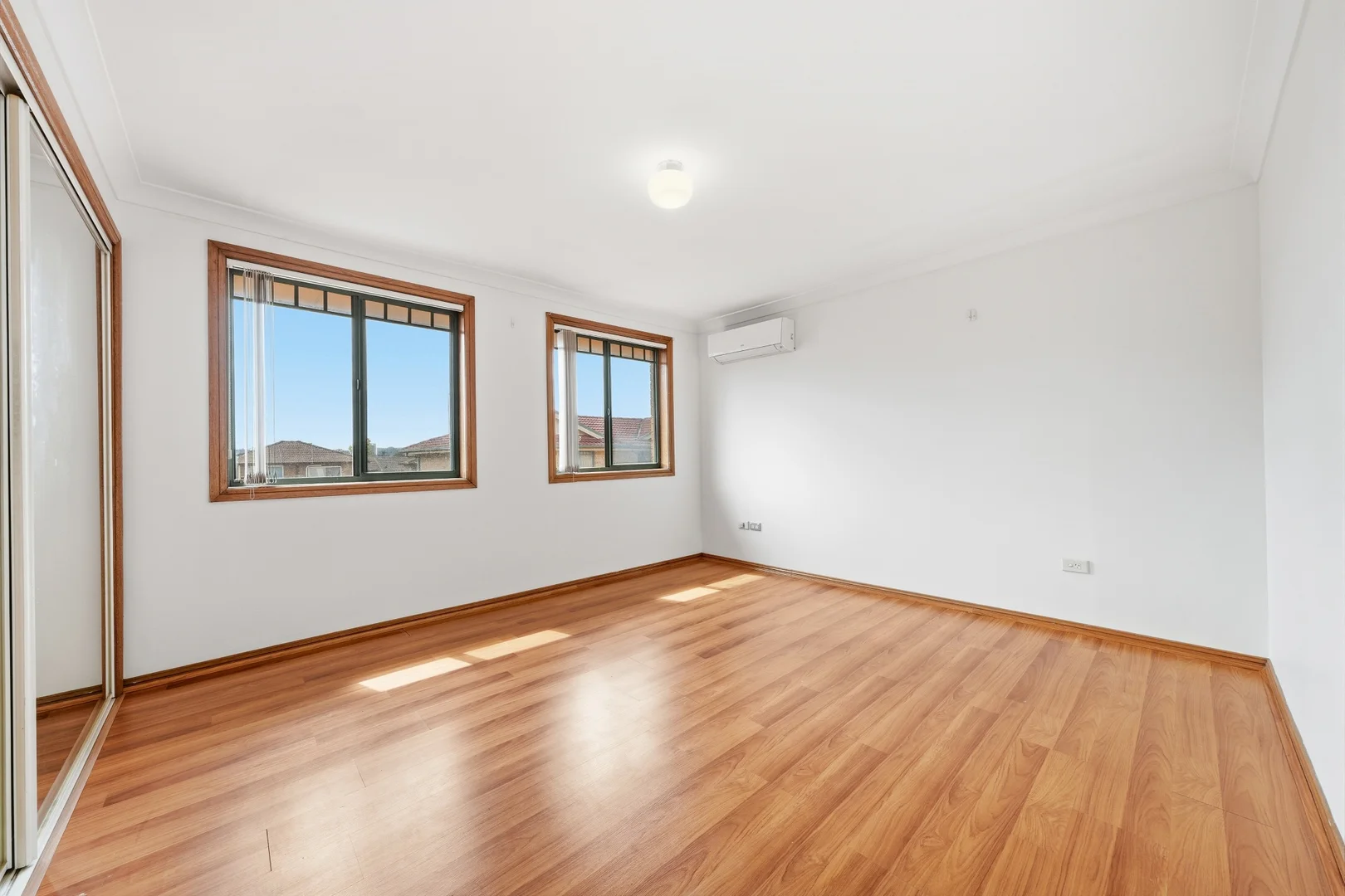 Additional image 3 of 3/110 Hoxton Park Road, Lurnea NSW 2170