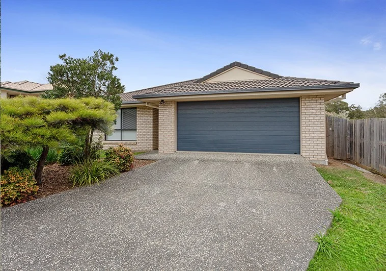 27 Burns Pde, Kallangur QLD 4503