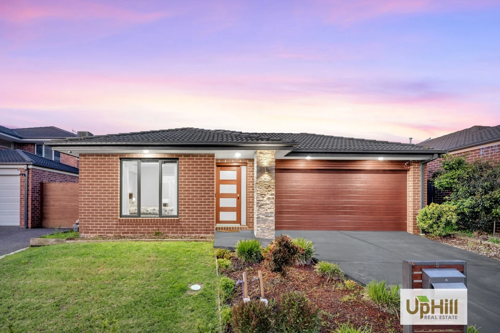5 Paso Grove, Clyde North VIC 3978