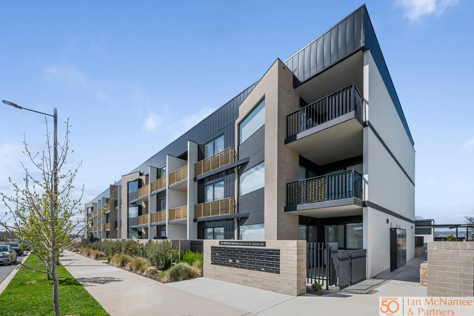 216/125 Wellsvale Drive, Googong NSW 2620