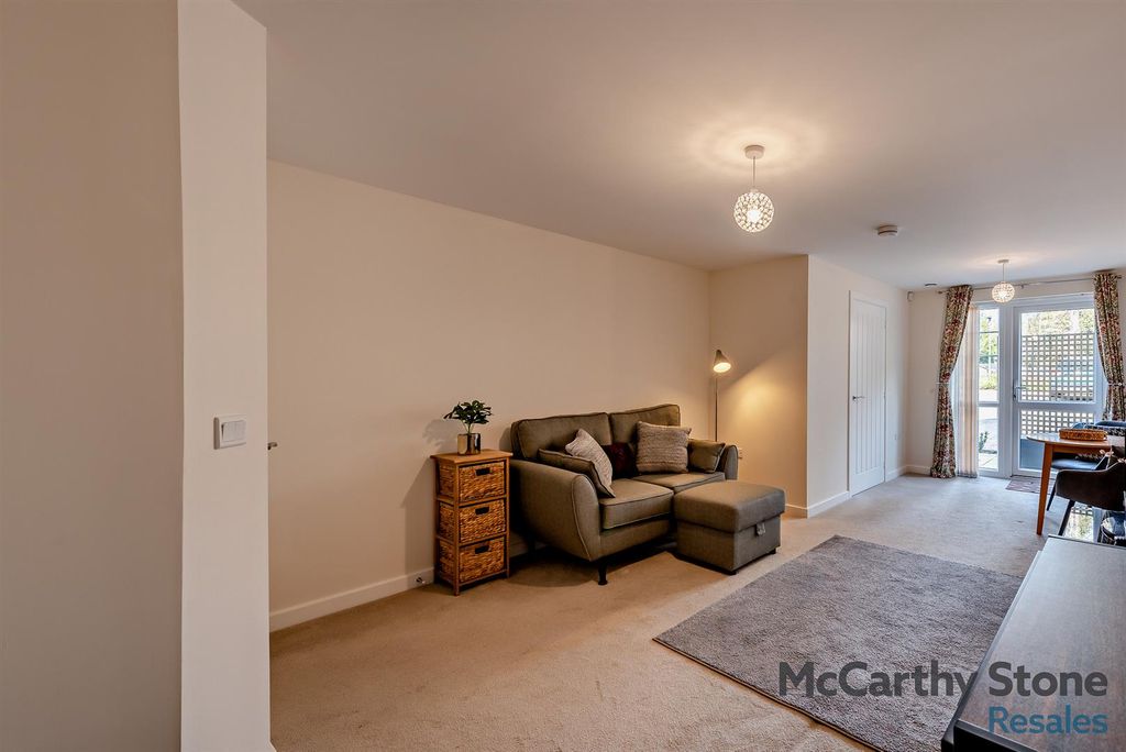Additional image 23 of 1 bed flat for saleHooton Road, Willaston, Neston CH64