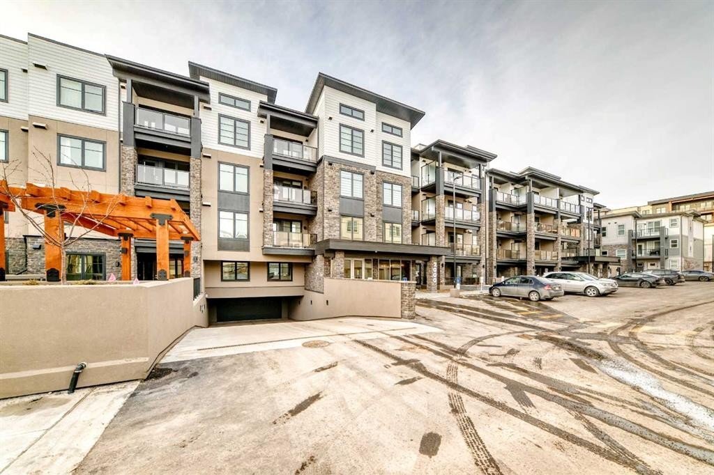 2117 81 Street, Calgary, AB, T3H 6H5