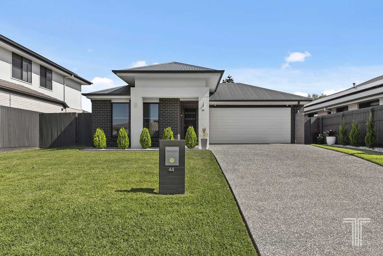 44 Invergarry Cct, Heathwood QLD 4110
