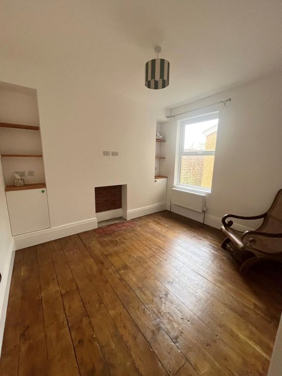 Additional image 5 of 3 bed semi-detached house to rentYspitty Road, Llanelli SA14