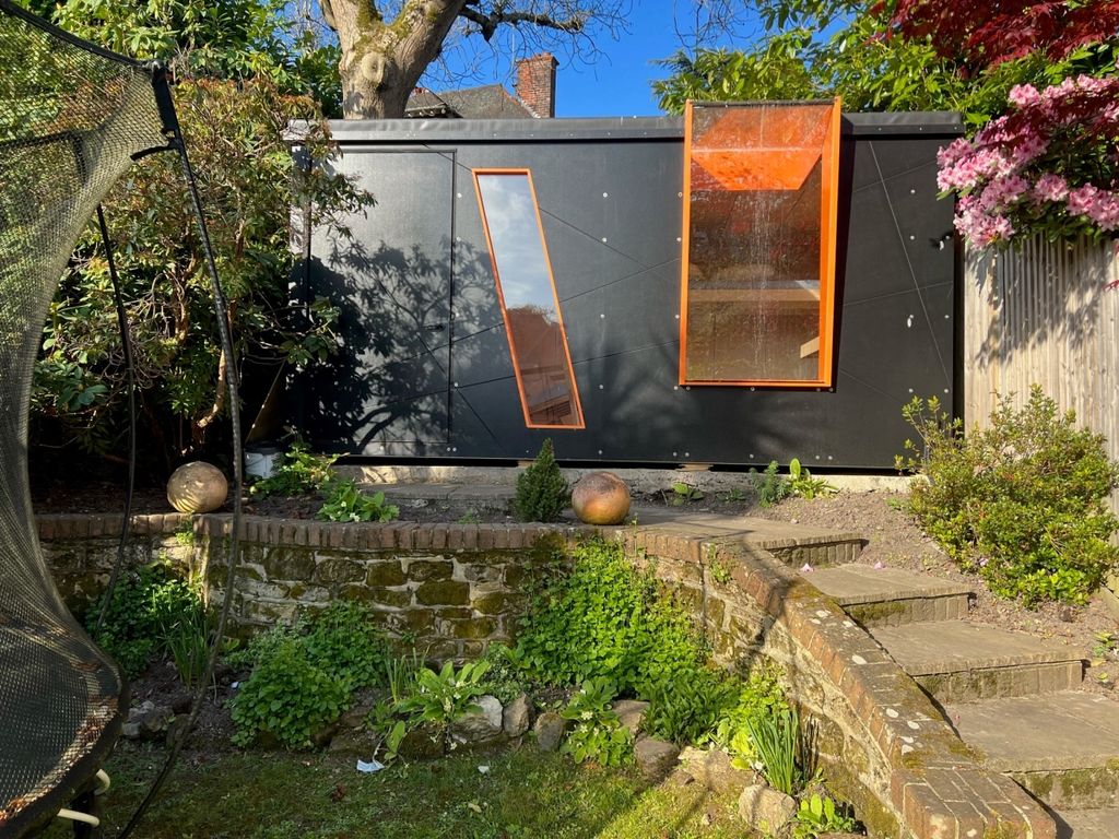 Additional image 15 of 4 bed semi-detached house to rentWarwick Park, Tunbridge Wells TN2