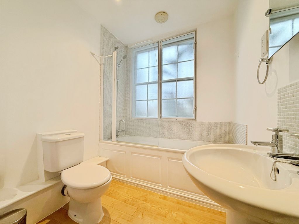 Additional image 14 of 2 bed flat to rent-17 Abbeygate Street, Bury St. Edmunds IP33