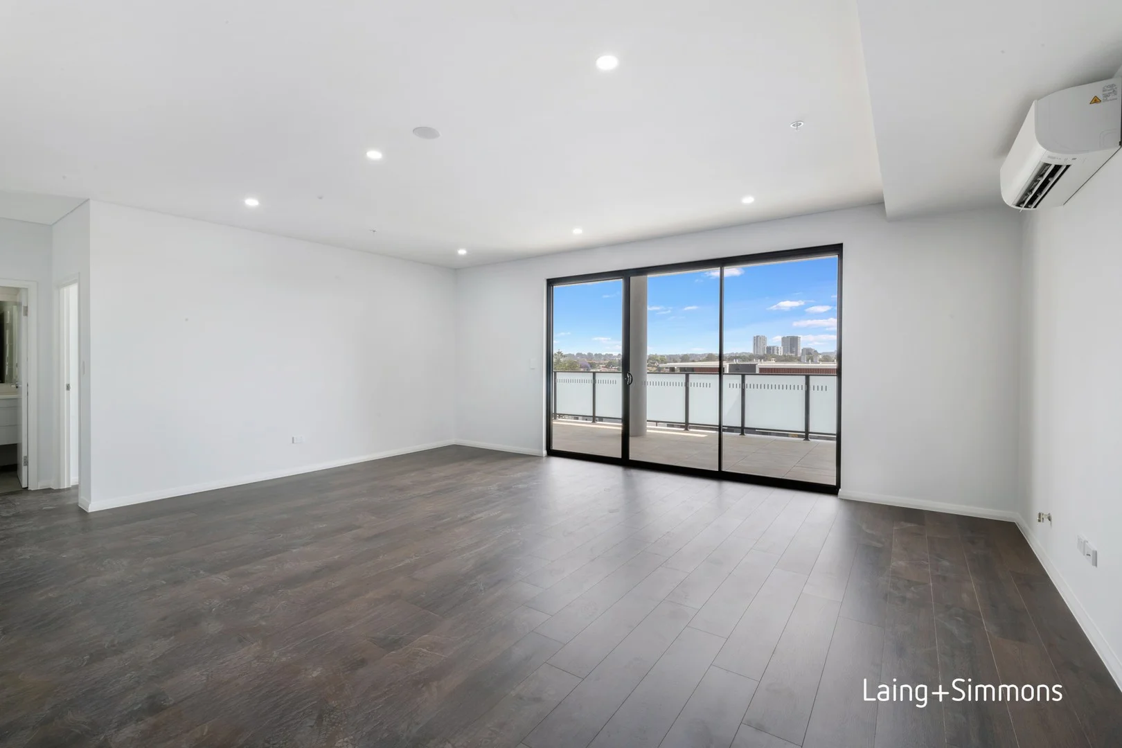 605/127 Great Western Highway, Mays Hill NSW 2145