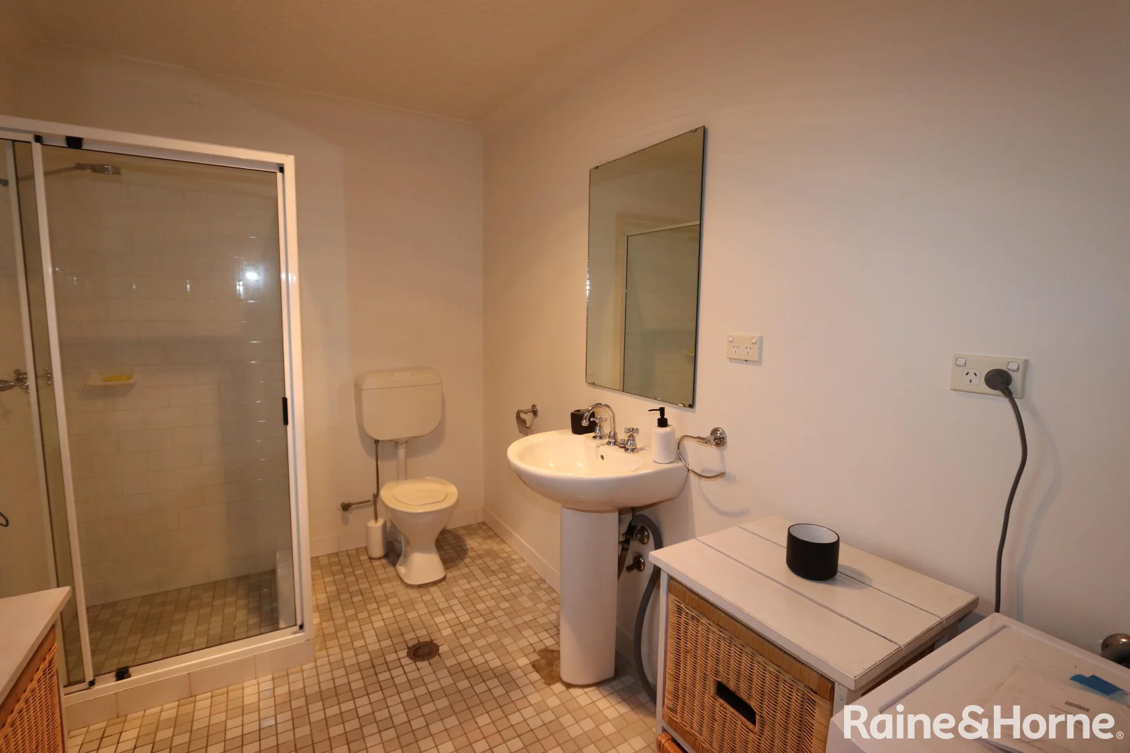 Additional image 11 of 221A George Street, Bathurst NSW 2795