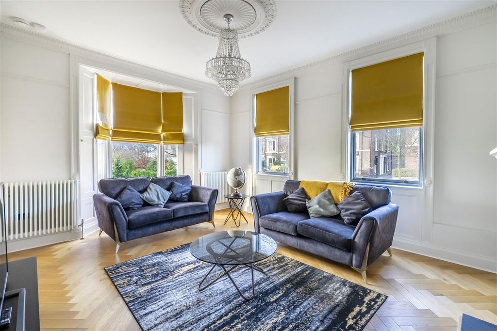 Additional image 2 of 2 bed town house to rentMount Vale, York YO24