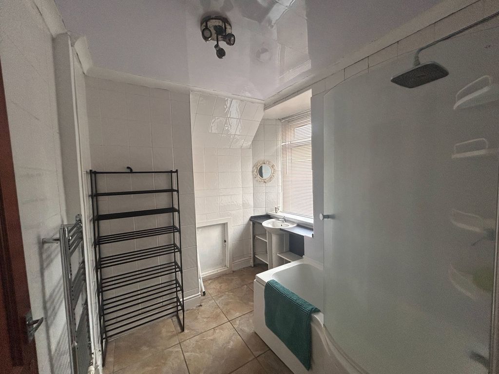 Additional image 5 of 3 bed detached house to rentLodge Drive, Baglan, Port Talbot SA12