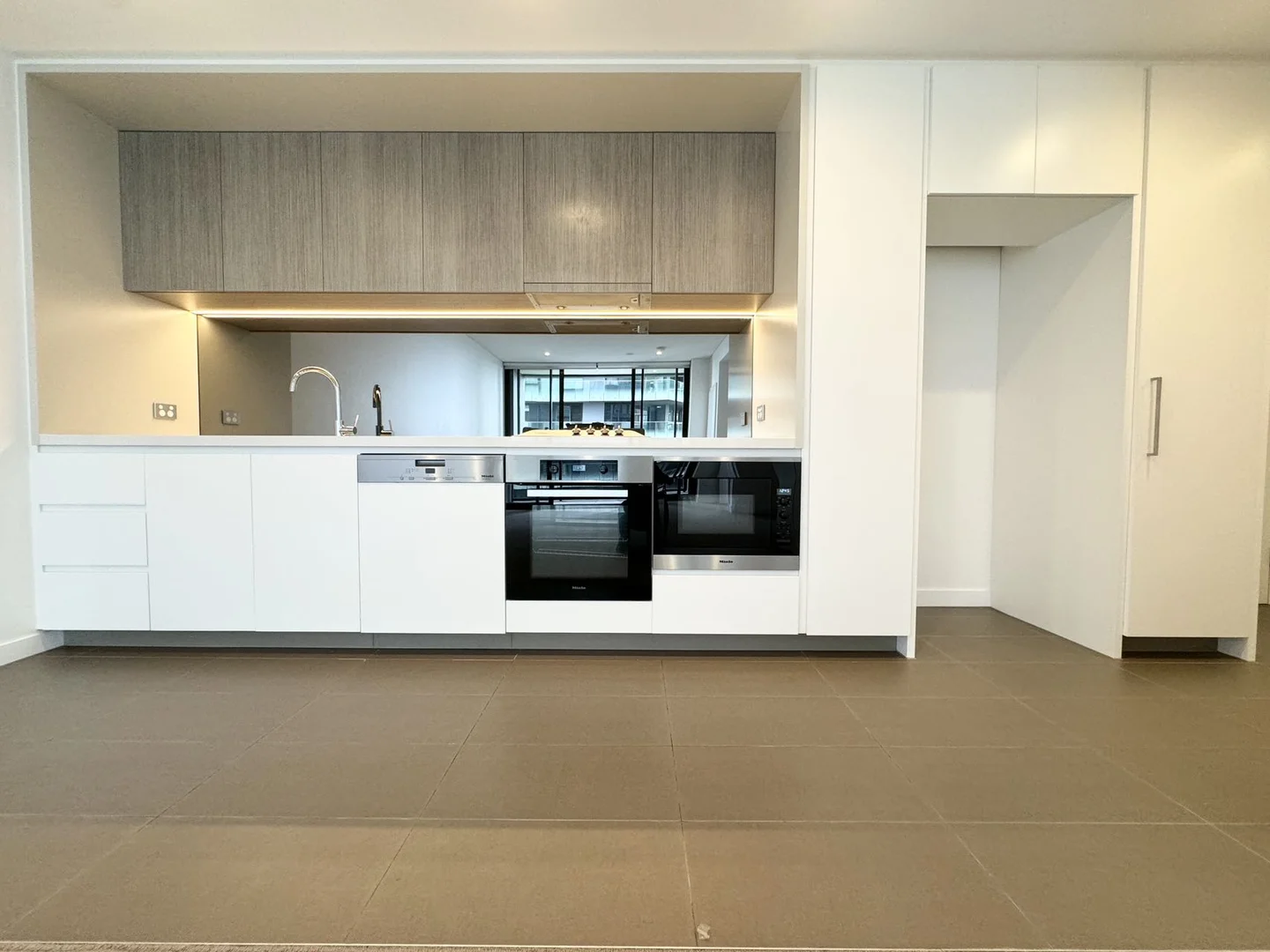 Additional image 2 of B2808/486 Pacific Highway, St Leonards NSW 2065
