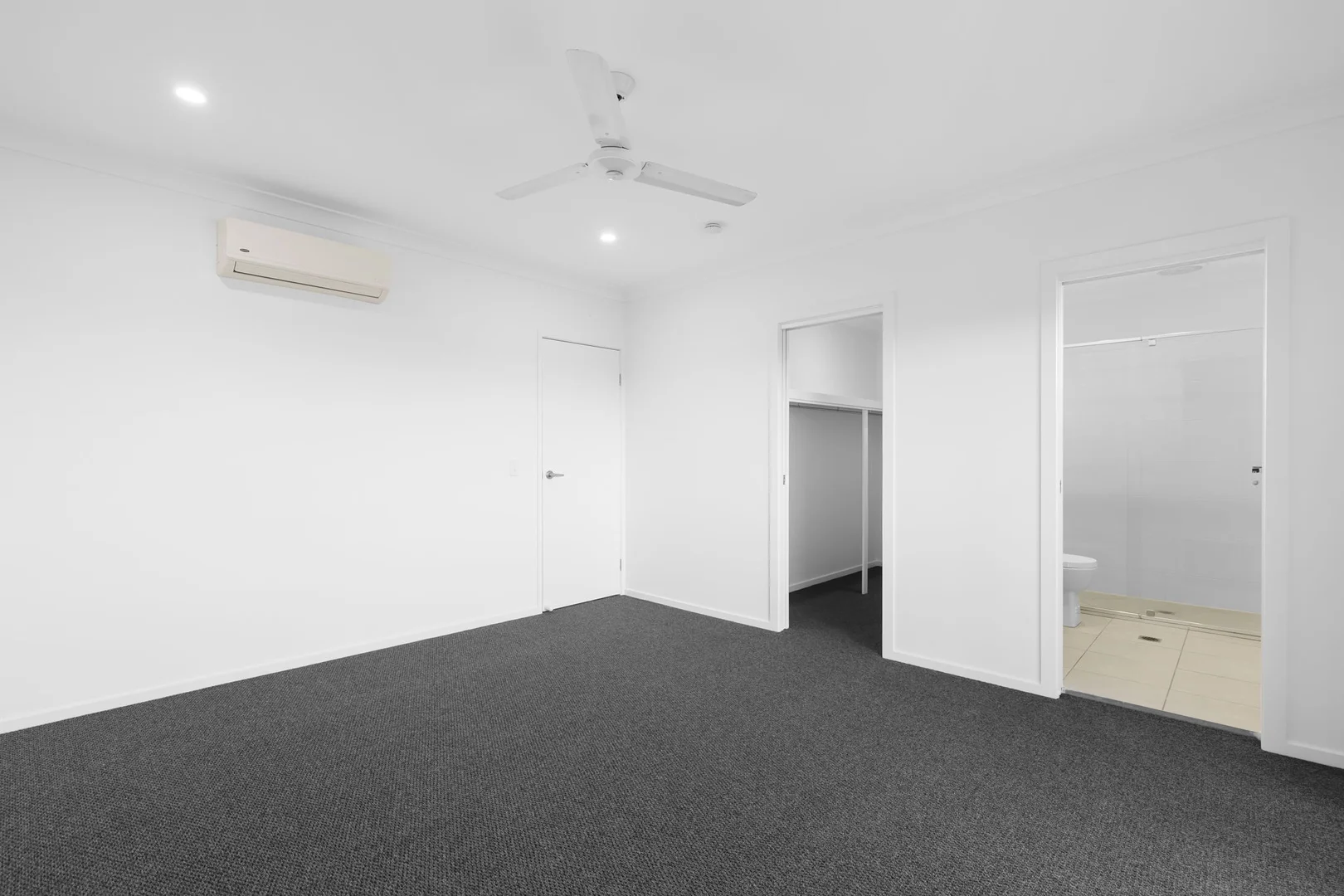 7/8 Riverstone Rd, Helensvale QLD 4212 photo 5