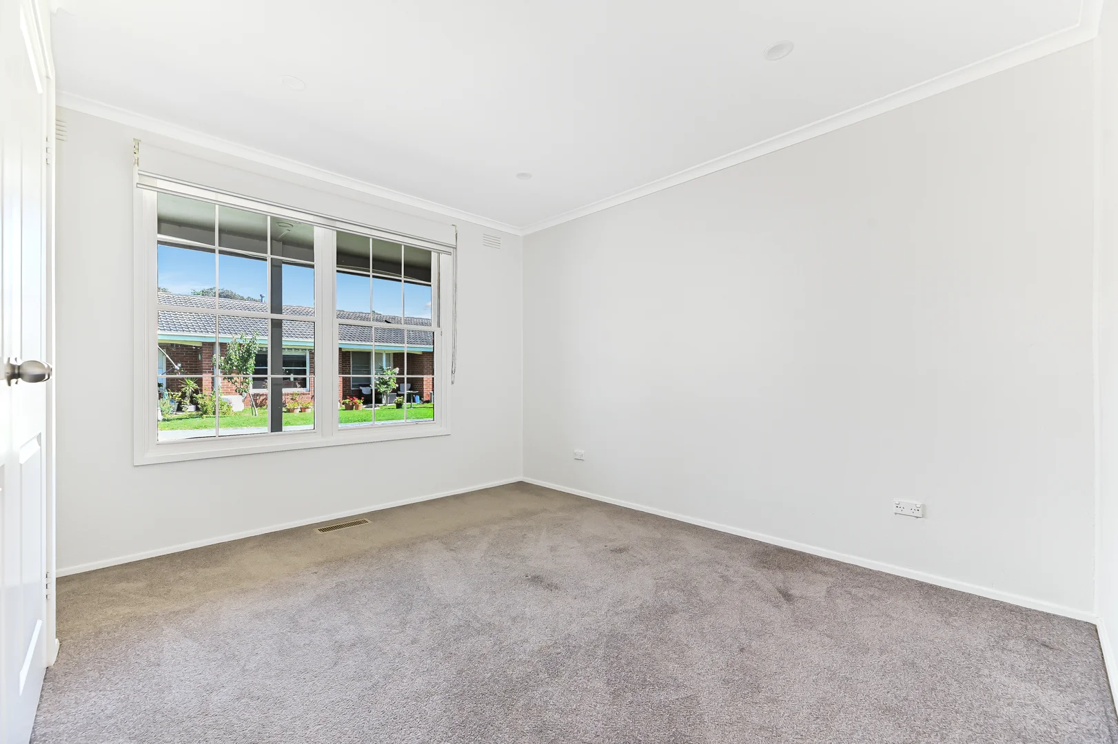 Additional image 4 of 3/121-123 Mount Eliza Way, Mount Eliza VIC 3930