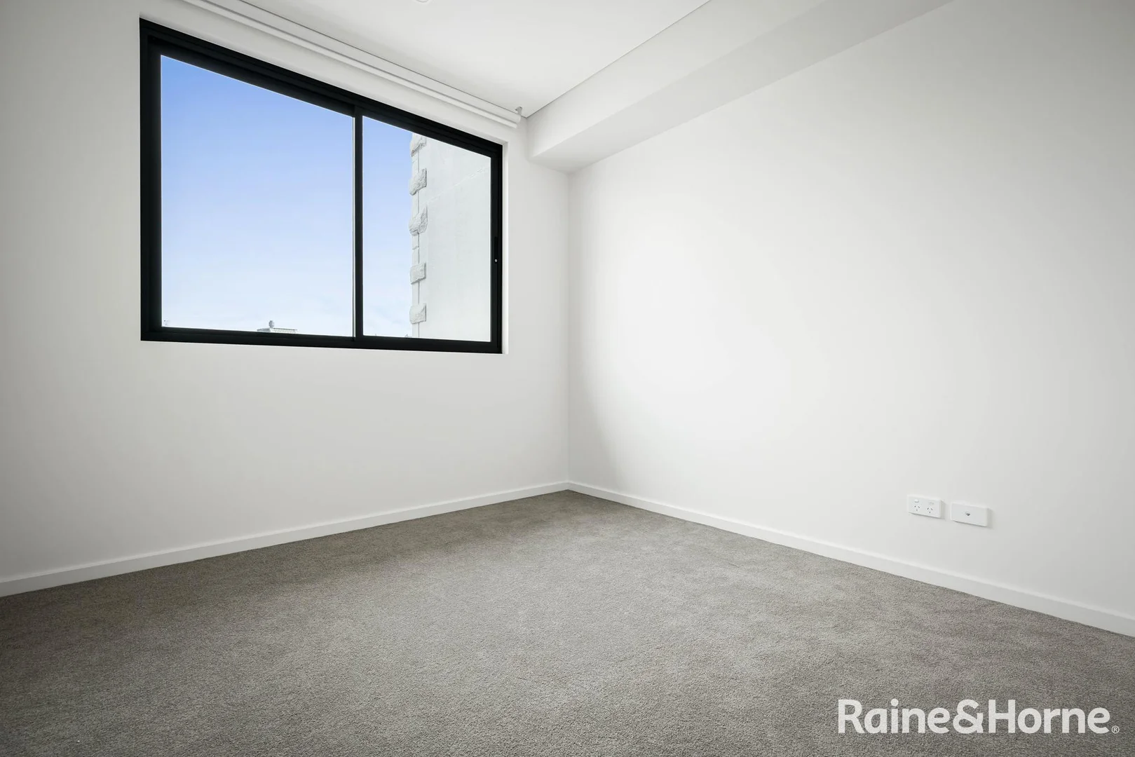 415/8 White Hart Drive, Rouse Hill NSW 2155 photo 5