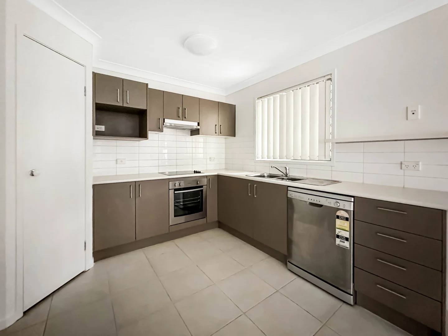 Additional image 2 of 6 Peggy Crescent, Redbank Plains QLD 4301