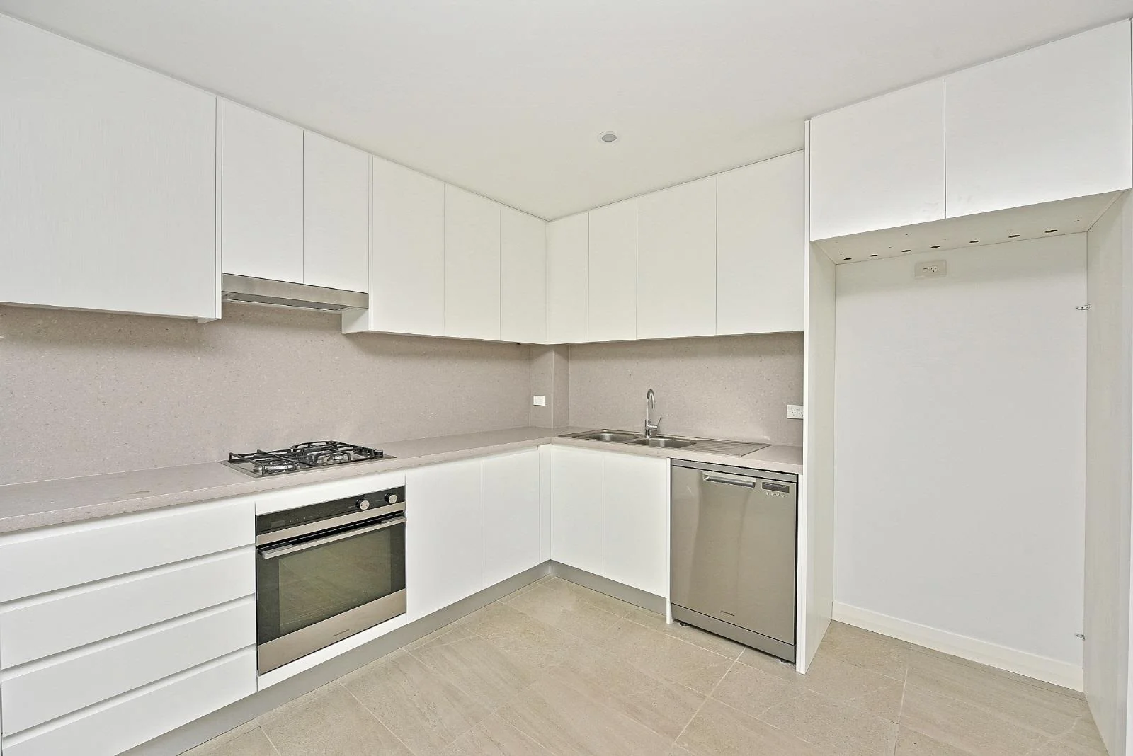 Additional image 3 of 5/42 Lords Avenue, Asquith NSW 2077