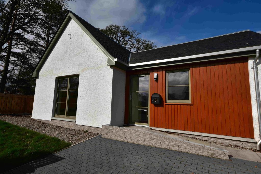 2 bed semi-detached house to rentThe Glebe, Kiltarlity, Beauly IV4