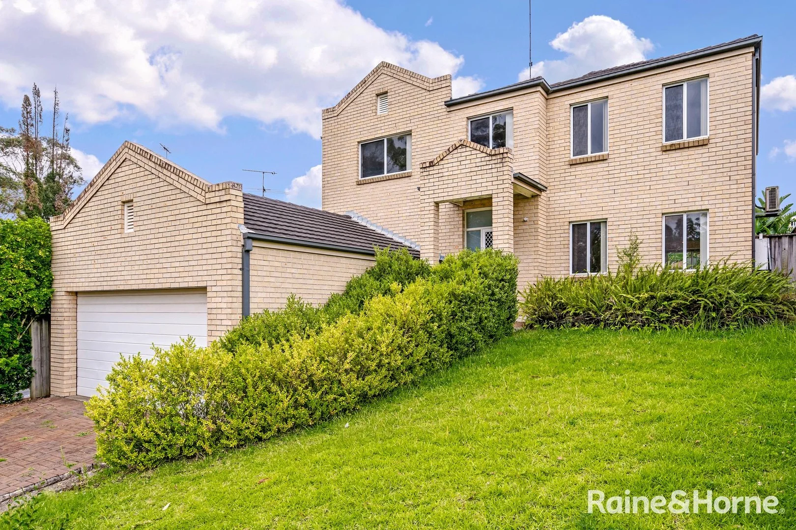 5 Tom Scanlon Close, Kellyville NSW 2155