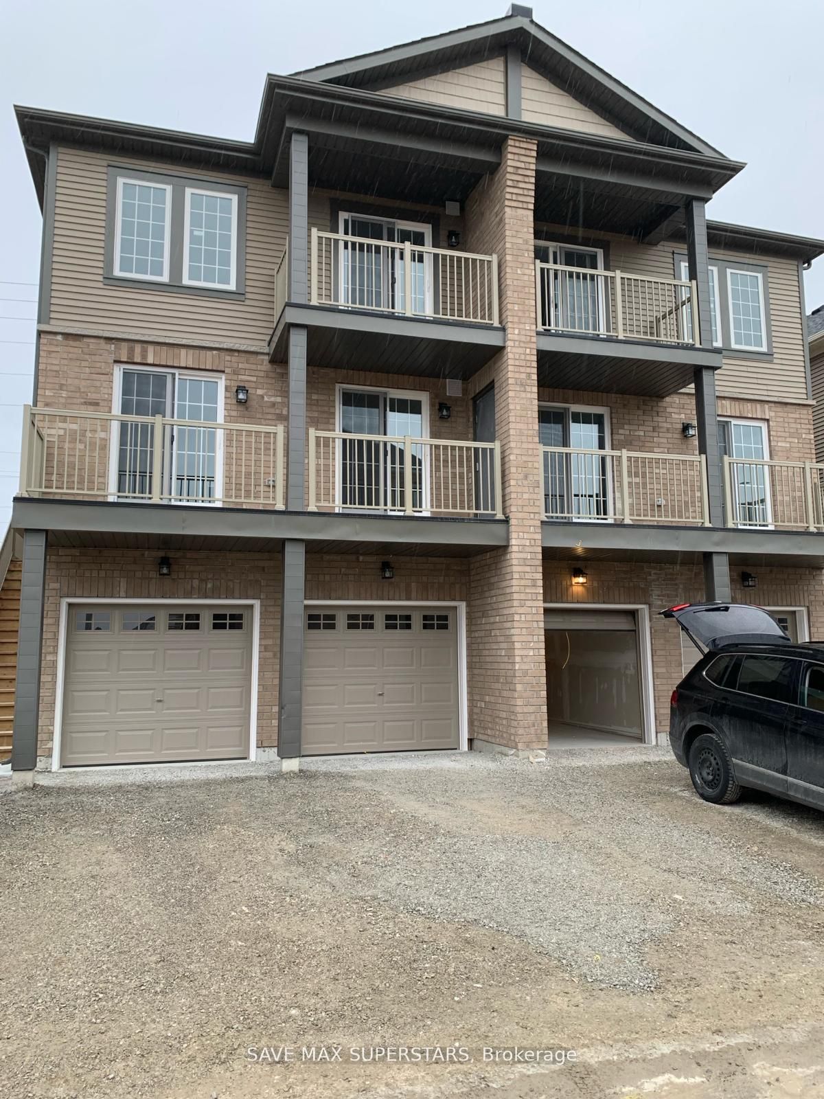 41 Pumpkin Corner Crescent, Barrie, ON, L9J 0T7