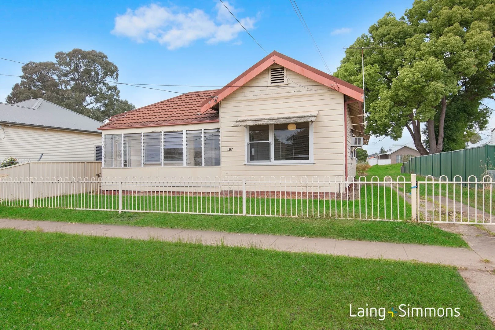 28 John St, Granville NSW 2142