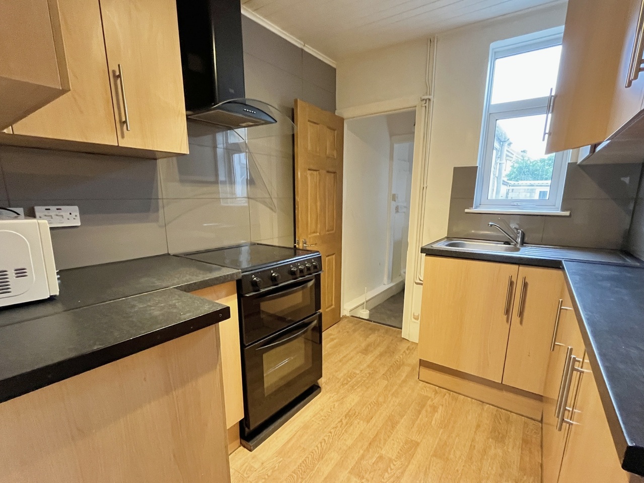 4 Bed Terraced House, Ninth Avenue, BS7, N1 7GU photo 4