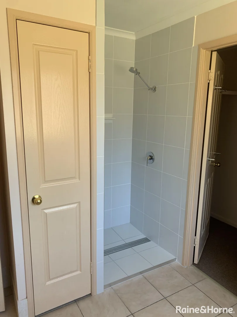 Additional image 14 of 28 Clarance Drive, New Auckland QLD 4680