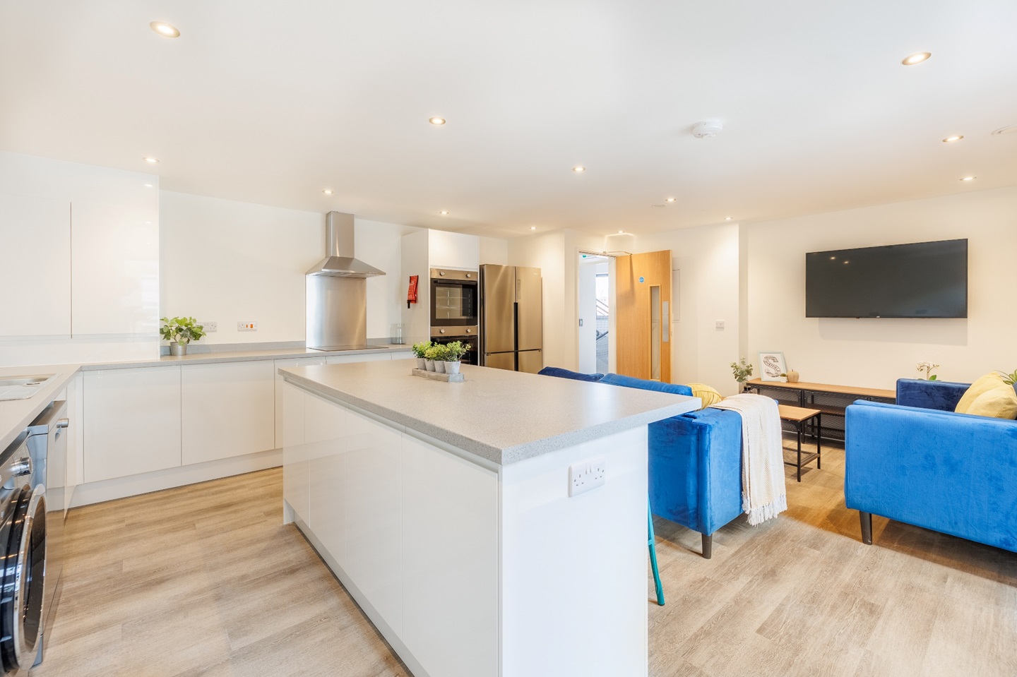 5 Bed Flat, Anglo Works, S1, N1 7GU photo 4