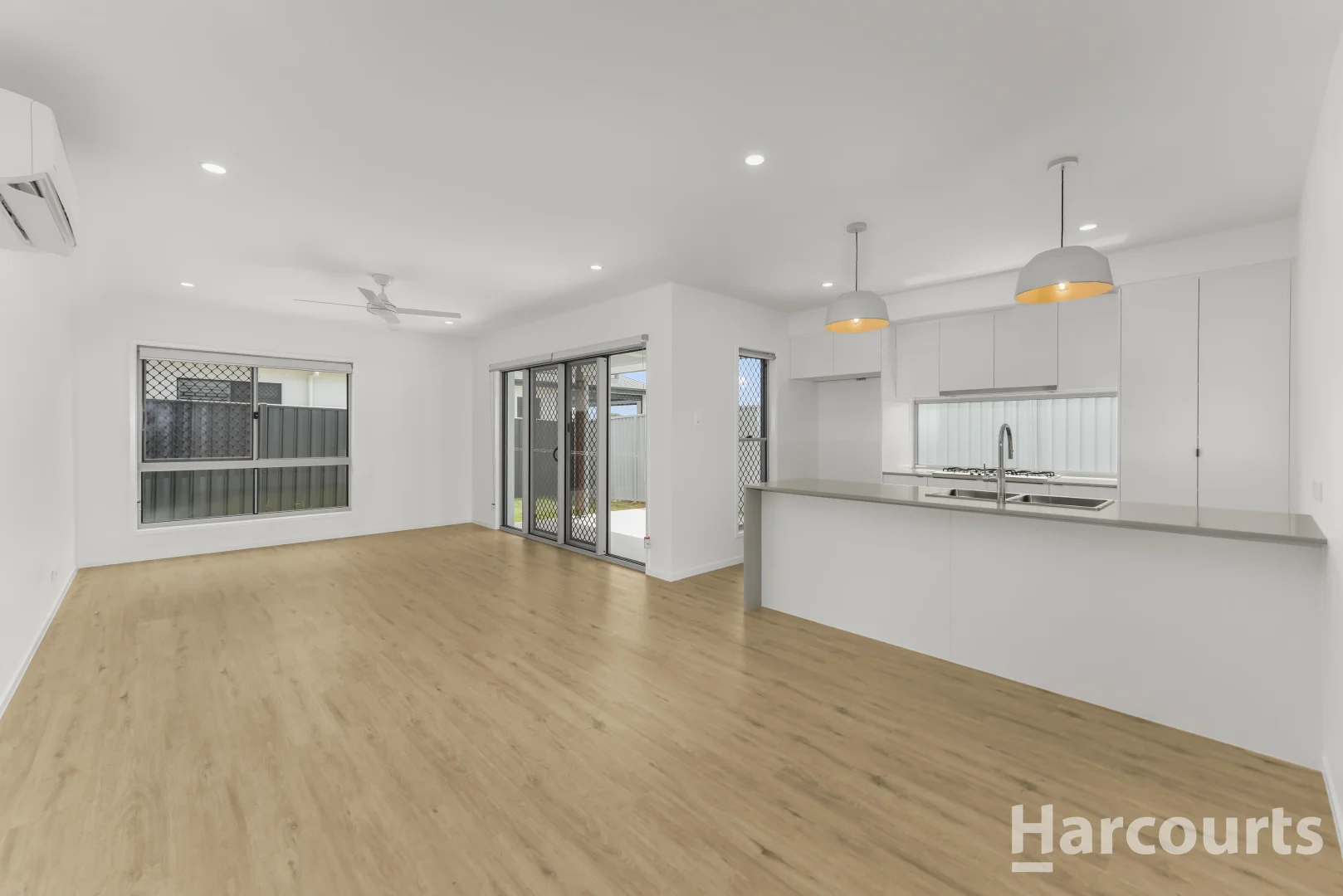 Additional image 4 of 2/12 Sarazen Street, Coral Cove QLD 4670