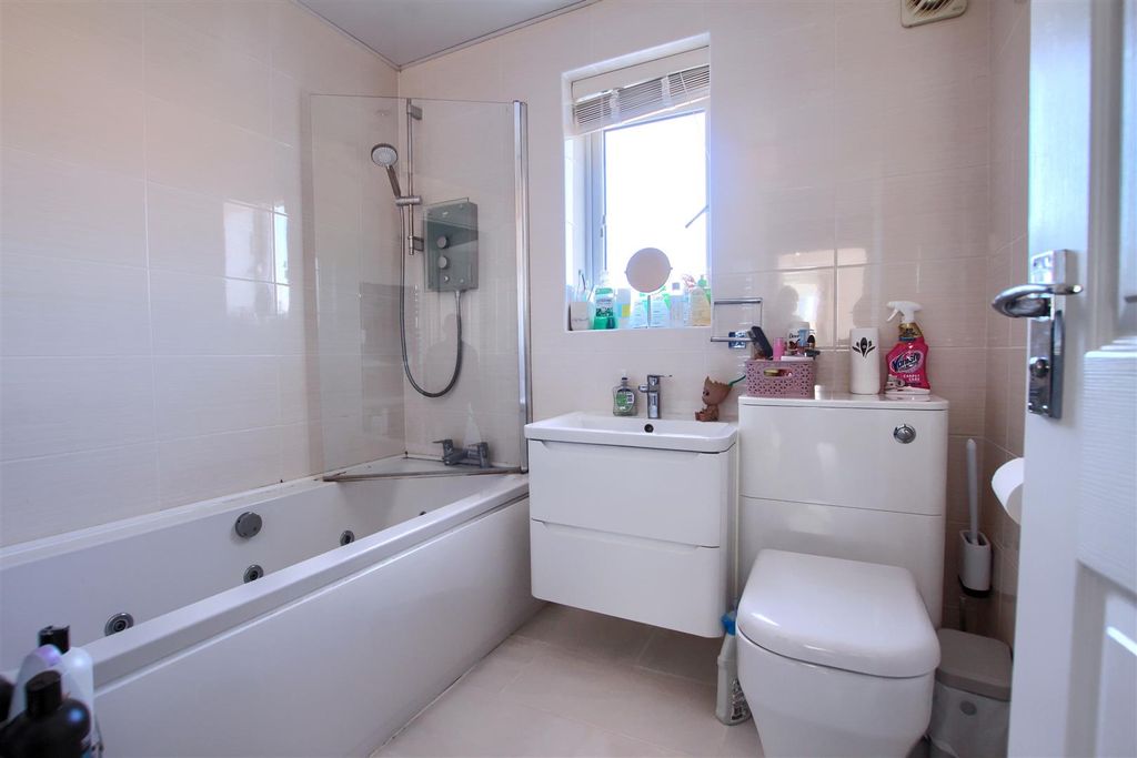 Additional image 12 of 4 bed detached house to rentBourne Morton Drive, Ingleby Barwick TS17