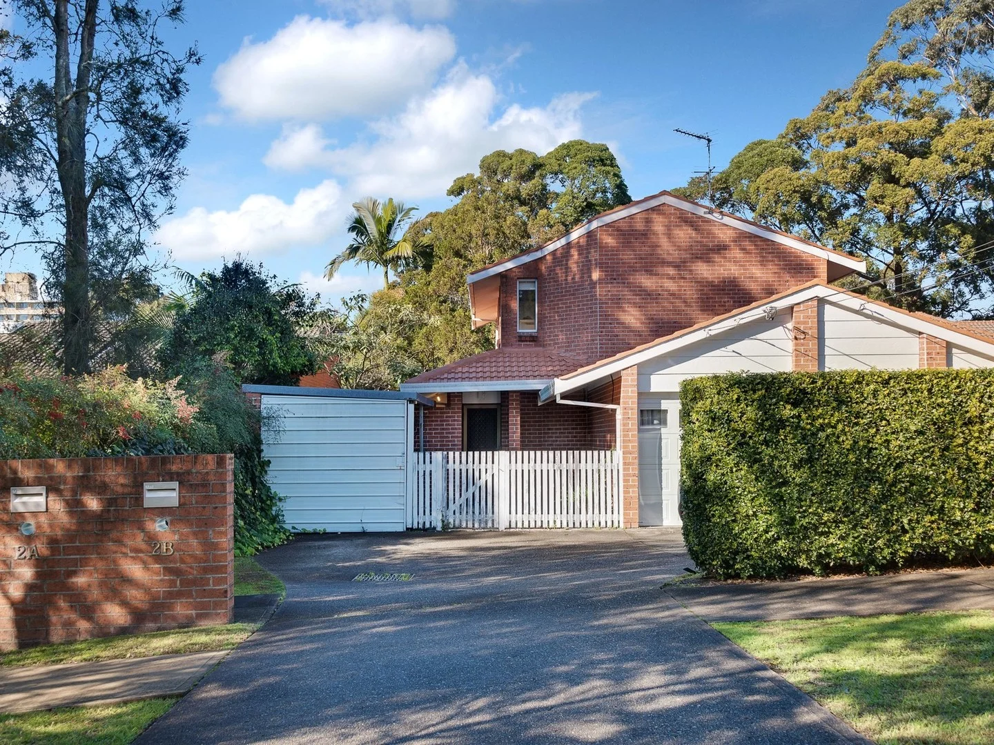 2A Eric Road, Artarmon NSW 2064