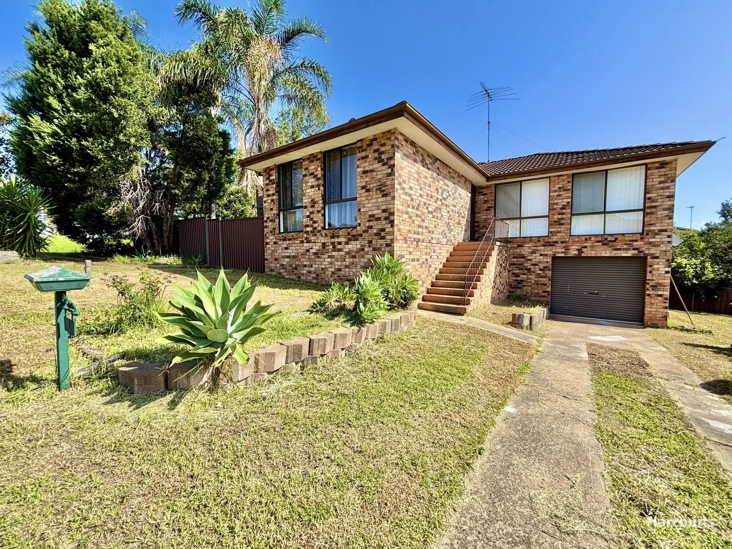 1 Rushes Place, Minto NSW 2566