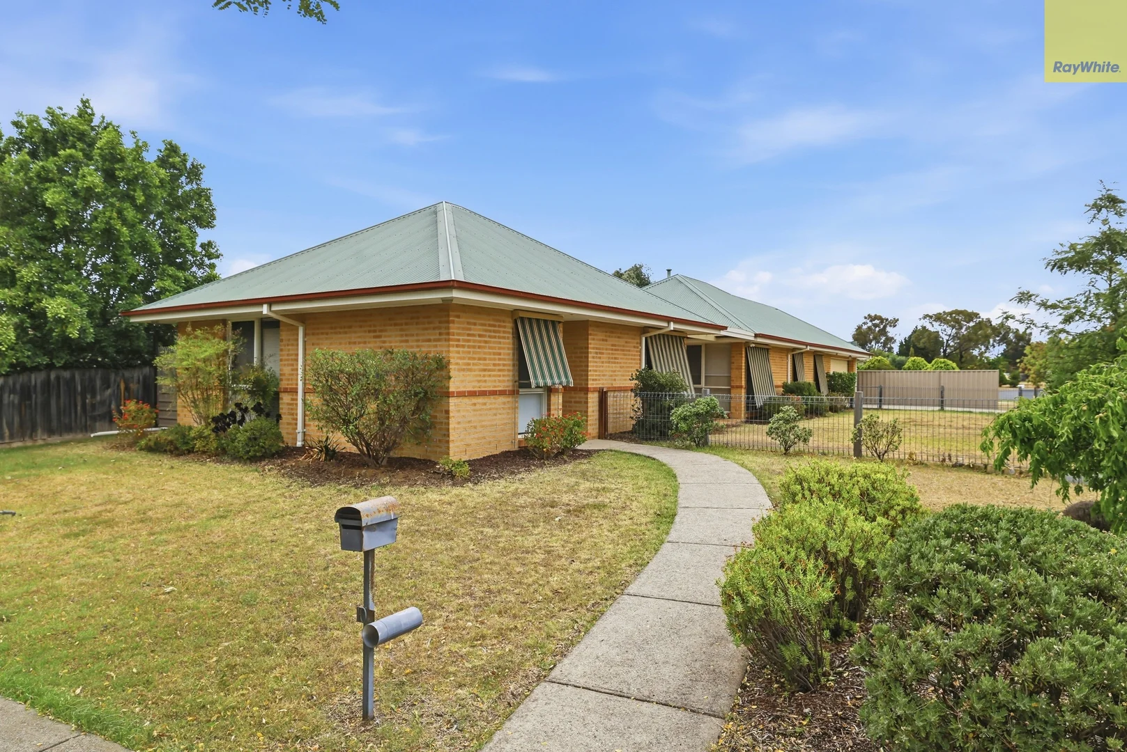 Additional image 2 of 10 Stanley Crescent, Brookfield VIC 3338