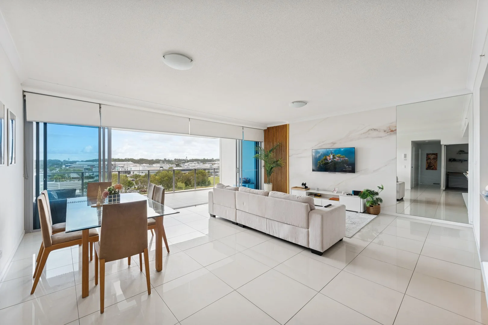 2408/25 East Quay Drive, Biggera Waters QLD 4216