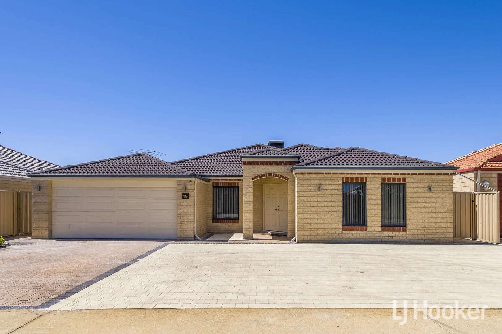 16 Marginata Parkway, Canning Vale WA 6155