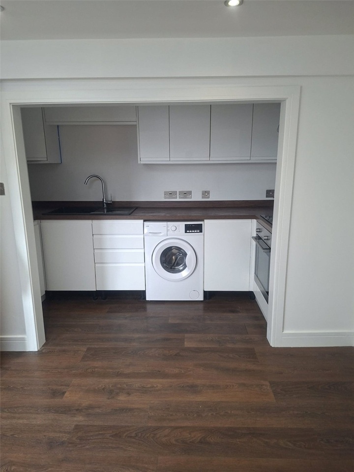 2 Bed Flat, Whitehall Road, BS5, N1 7GU photo 5