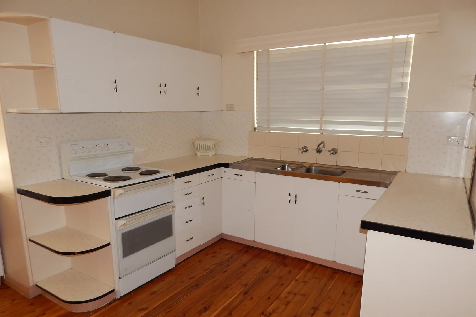 Additional image 2 of 255 Mount Street, East Albury NSW 2640