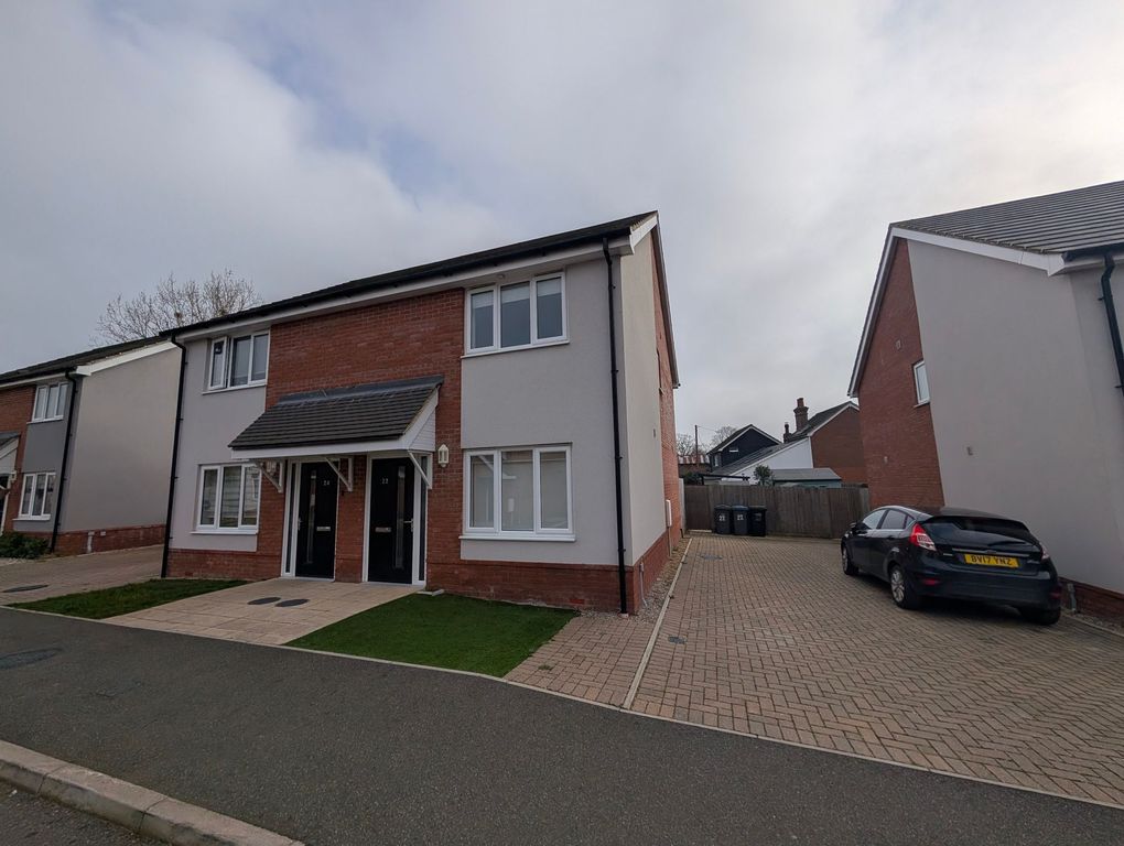 2 bed semi-detached house to rentValley Gardens, Leiston IP16