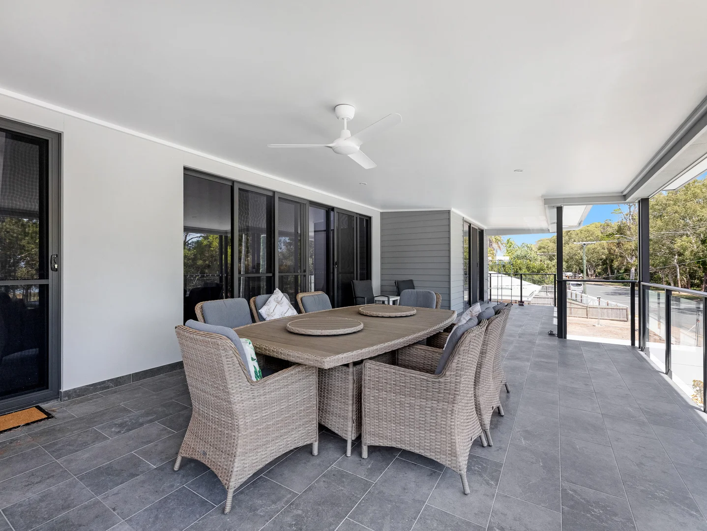 Additional image 4 of 527 Esplanade, Urangan QLD 4655