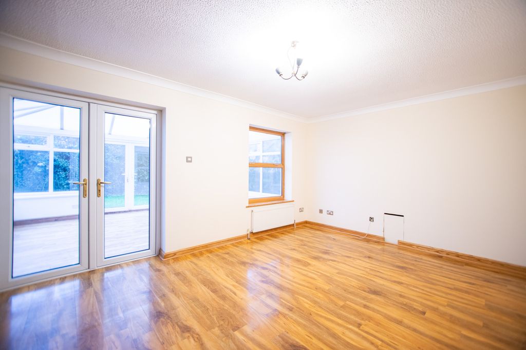 Additional image 6 of 4 bed semi-detached house to rentThe Haven, Kingston Upon Hull HU9