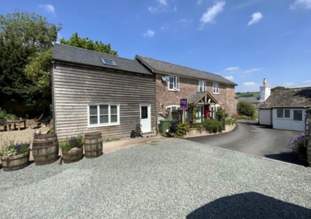 4 bed detached house to rentHereford, Herefordshire HR3