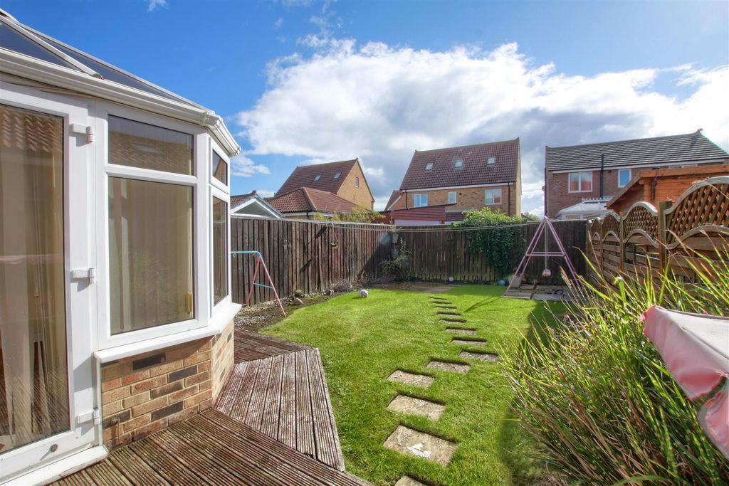 Additional image 2 of 4 bed detached house to rentAbbotsford Court, Ingleby Barwick TS17