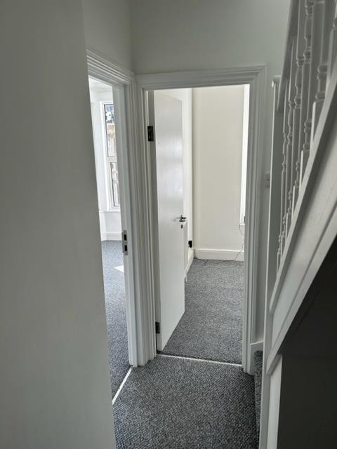 Room in a Shared Flat, Emlyn Road, BS5, N1 7GU photo 2