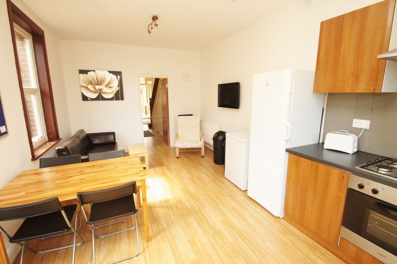 Additional image 3 of 6 bed detached house to rentFrederica Road, Bournemouth BH9