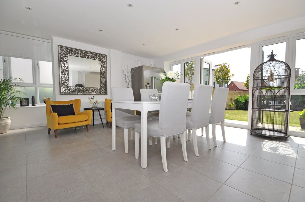 Additional image 3 of 4 bed semi-detached house to rentClover Drive, Cheltenham GL52