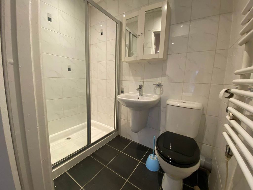 Additional image 9 of 5 bed flat to rent31B Trades Lane, Bisset Bond DD1
