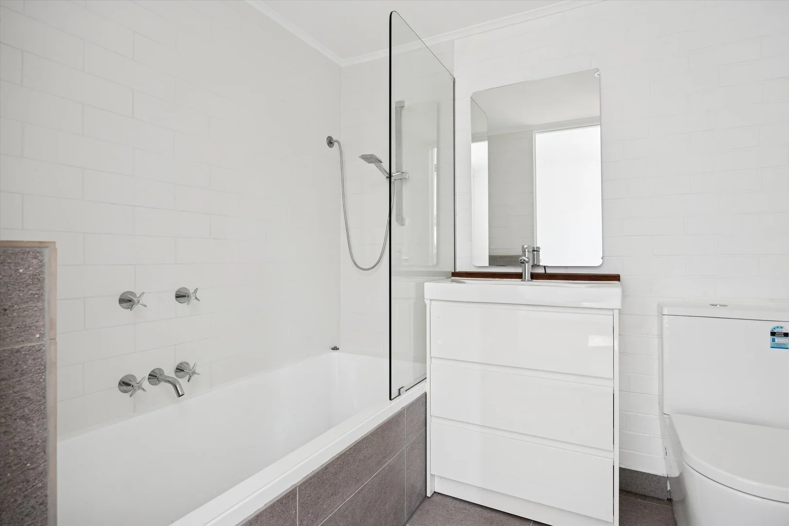 Additional image 5 of 2/15 Nathan Street, Ferntree Gully VIC 3156