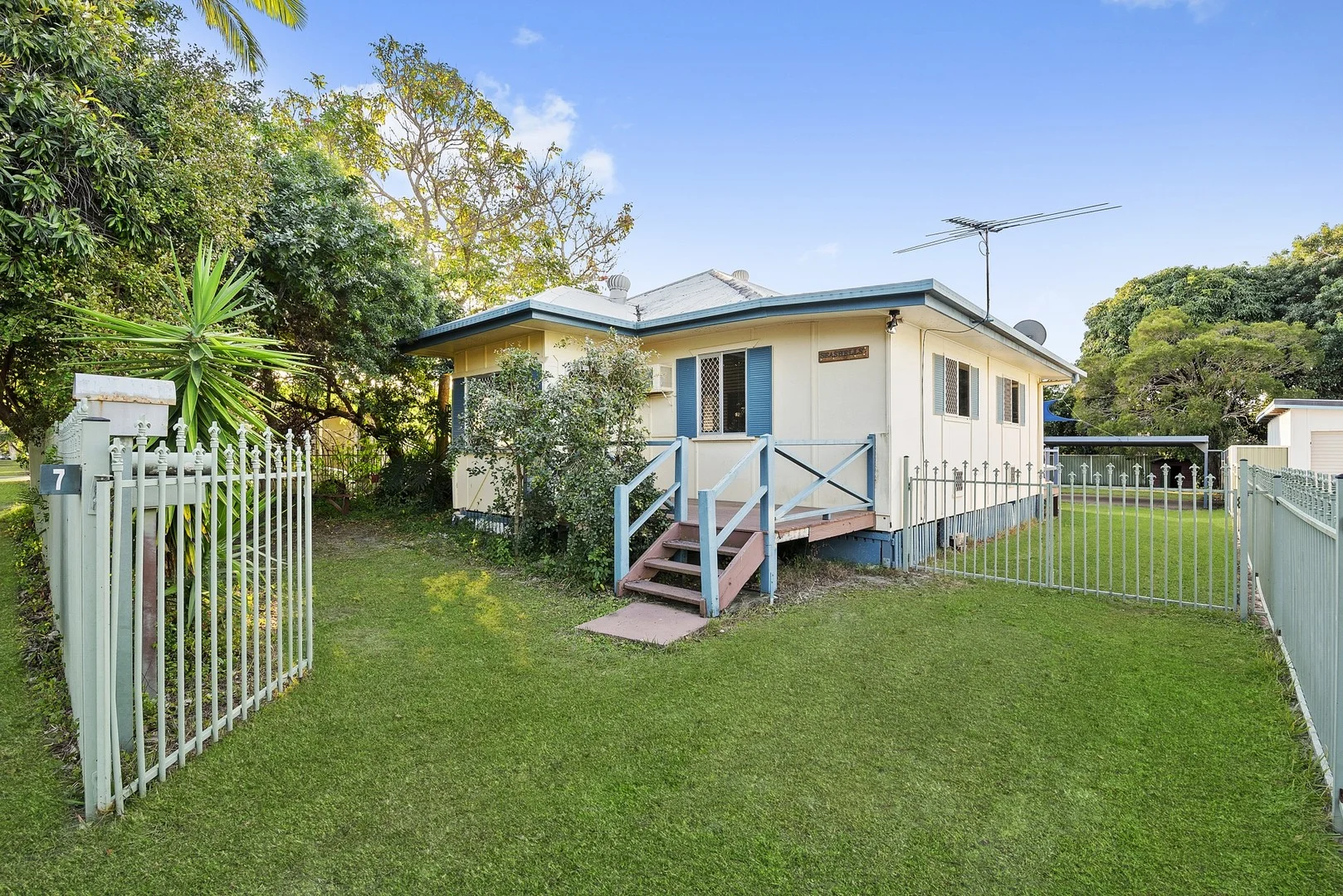 7 Seymour Street, Deception Bay QLD 4508