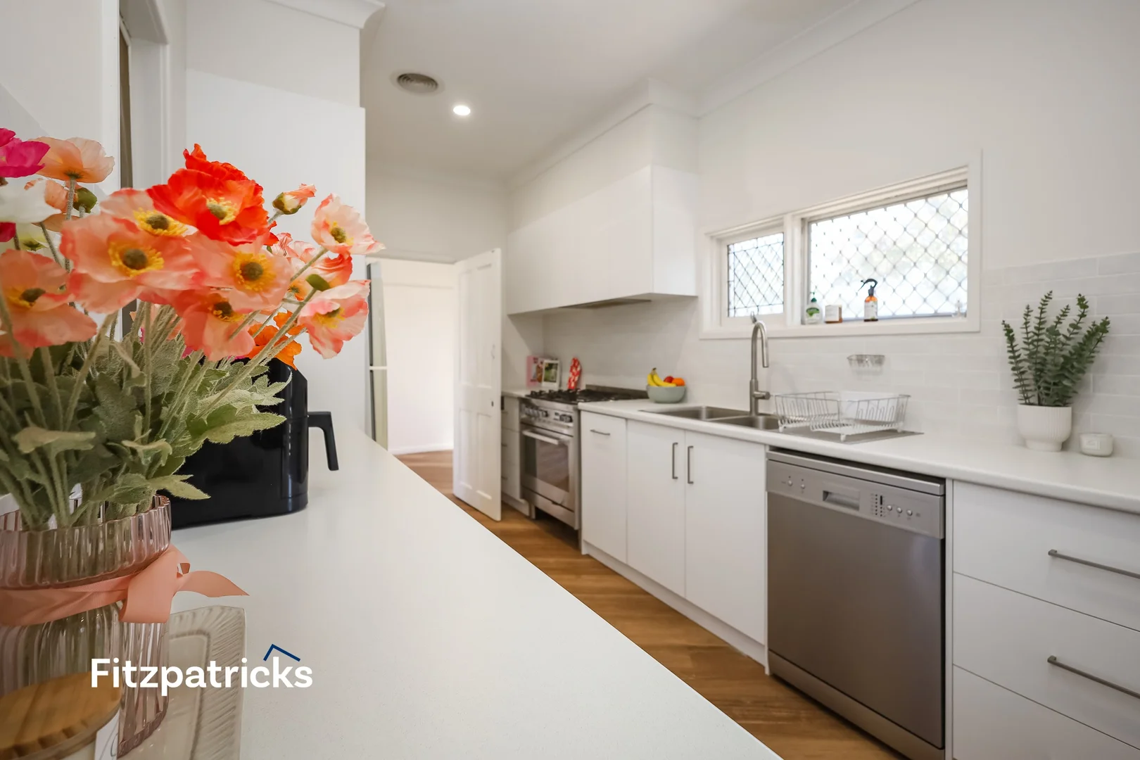 Additional image 3 of 1 Kindra Lane, Turvey Park NSW 2650